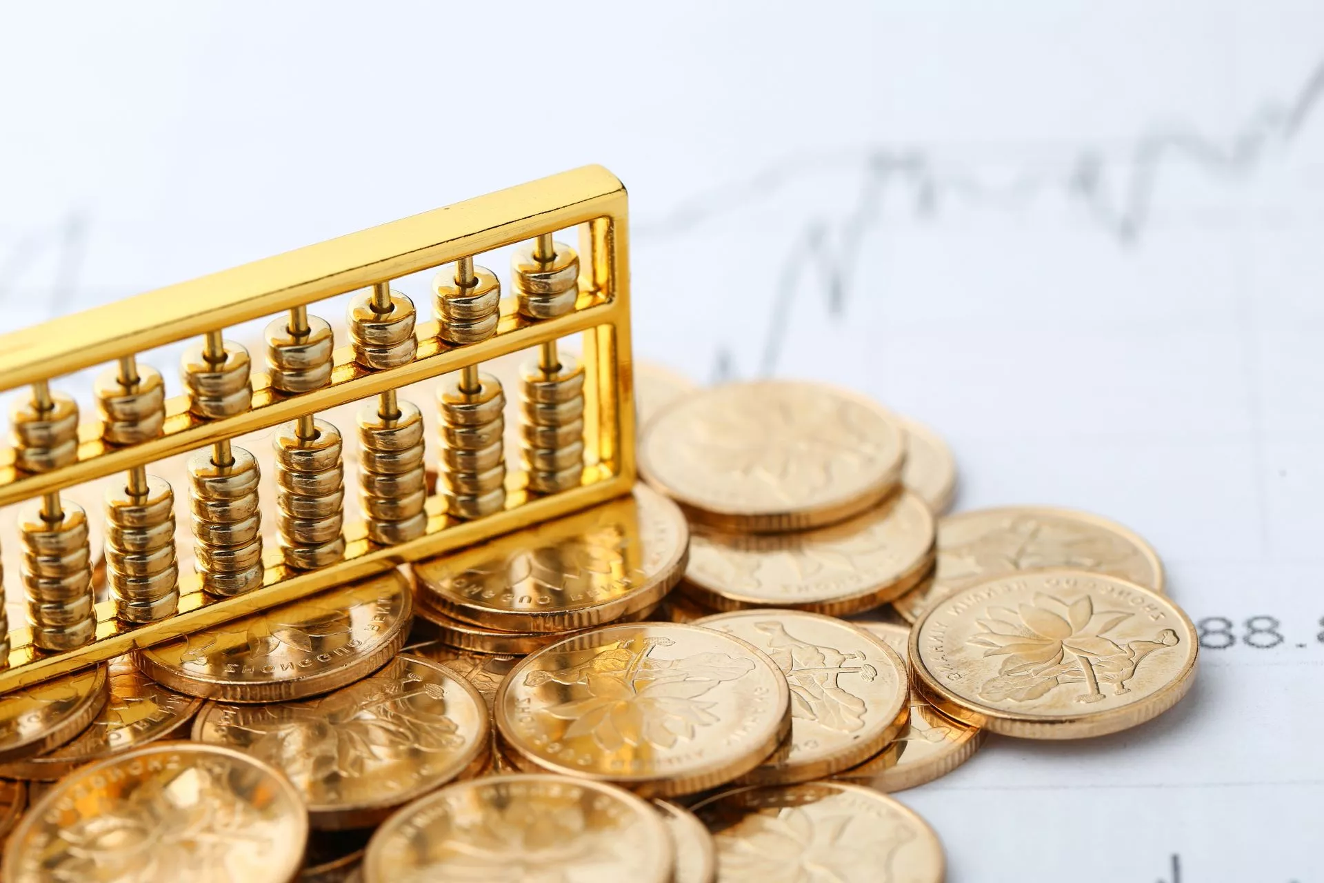 2026金價高檔下黃金借款與黃金回收比較，呈現台中當鋪黃金估價與資金評估情境